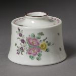 Inkstand of hard-paste porcelain. Painted with flowers.