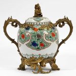 CHINESE PORCELAIN FAMILLE VERT URN, FRENCH BRONZE ORMOLU 19TH.C. H 15.5"