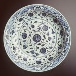 Large porcelain dish with underglaze blue decoration Made in Jiangxi Province, China, 1628-1644.
